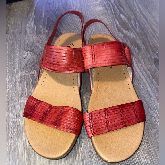 BareTraps Melody Leather Sandals Womens Sz 6M - Picture 2 of 8
